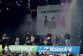 The Futureheads выступае на Фестывале ў Гластэнберы ў 2005