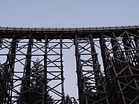 Железнодорожная эстакада Kinsol на озере Шониган, Британская Колумбия