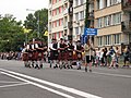 Čeština: The Rebel Pipers-Pipes and Drums na průvodu mažoretek festivalu Kmochův Kolín 2016. Okres Kolín, Česká republika.