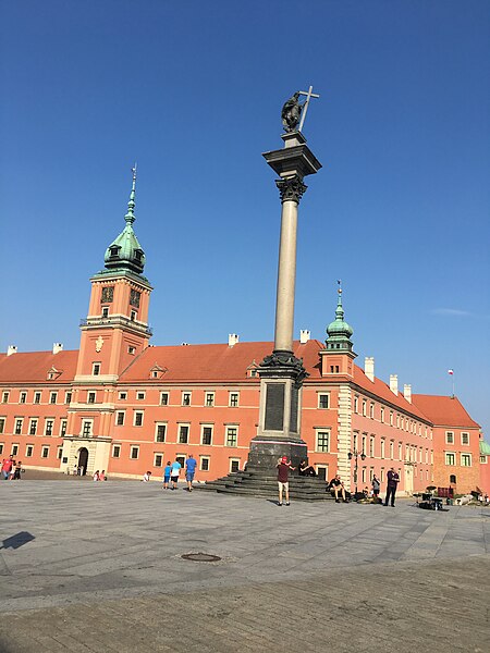 File:The Royal Castle in 2019.05.jpg