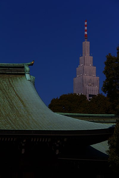 File:Torre em Tokyo.... (6961906770).jpg