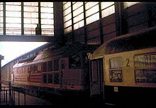 Transit train at Zoo station 1976 Transitzug Bahnhof Zoo.jpg