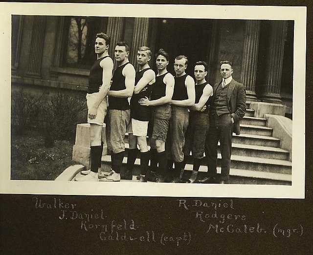 Men's basketball team, 1914, CN Caldwell, captain
