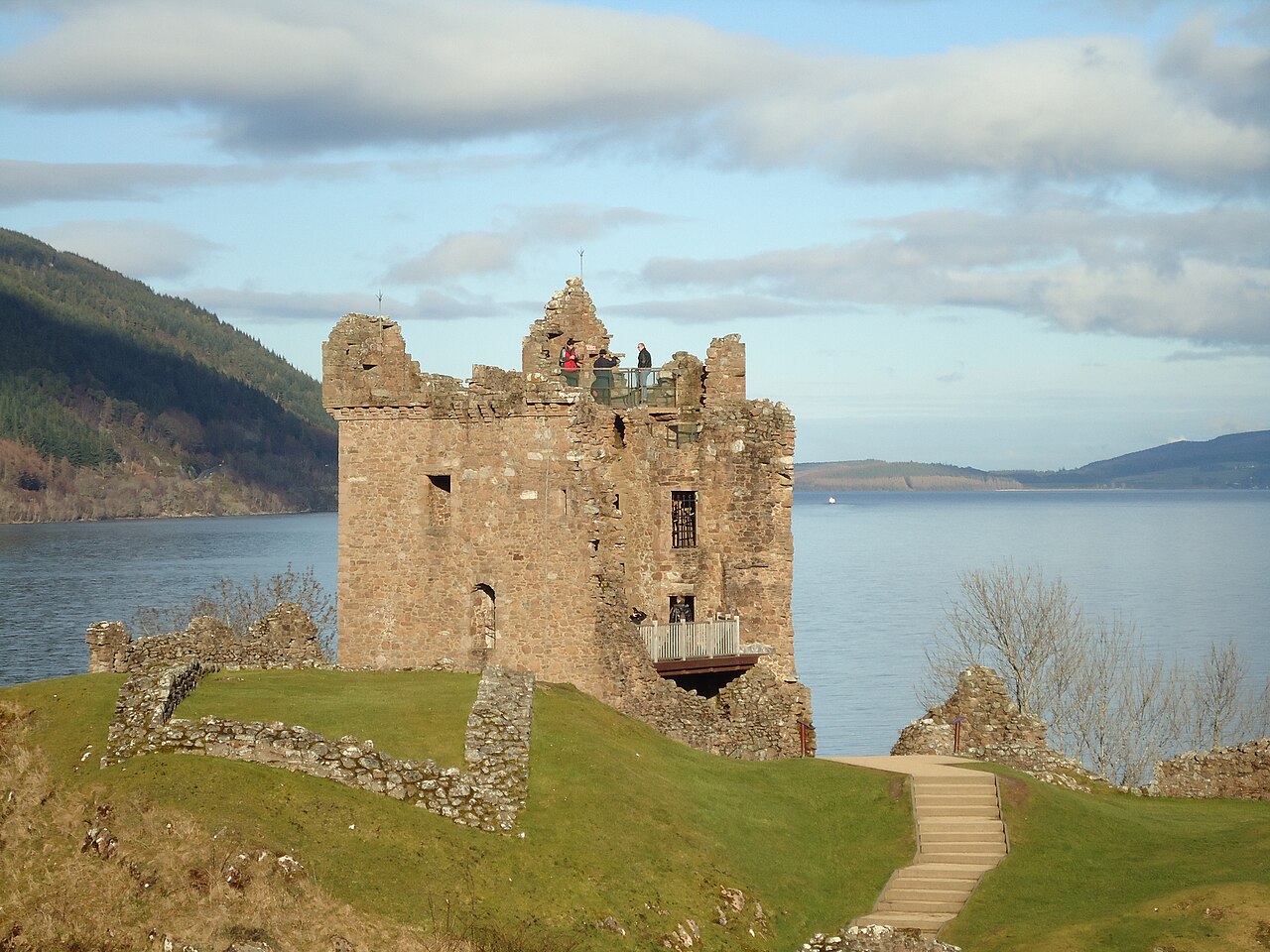 Loch castle