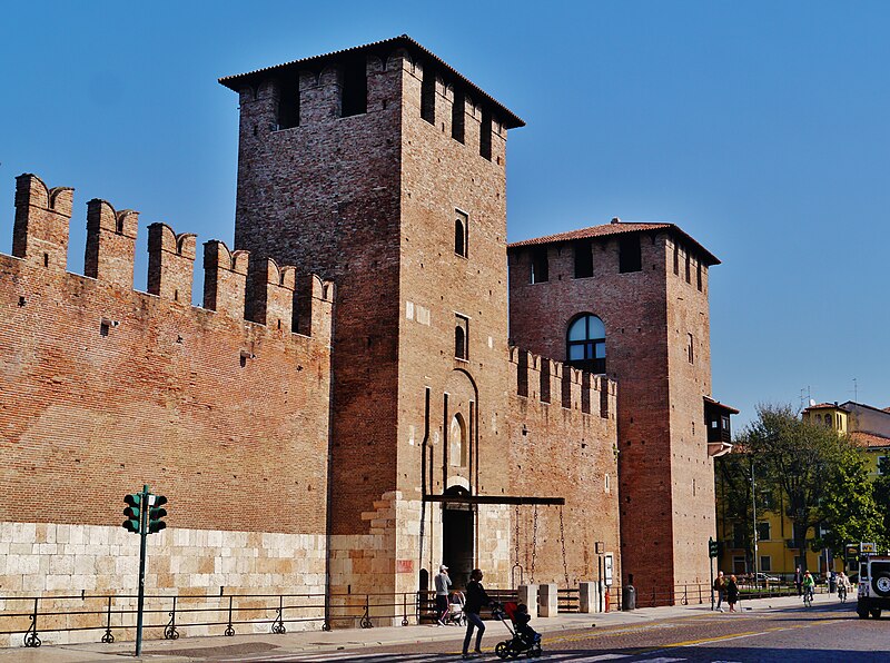 File:Verona Castelvecchio 28.jpg