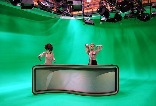 Estudio de televisión virtual con la técnica de pantalla verde.