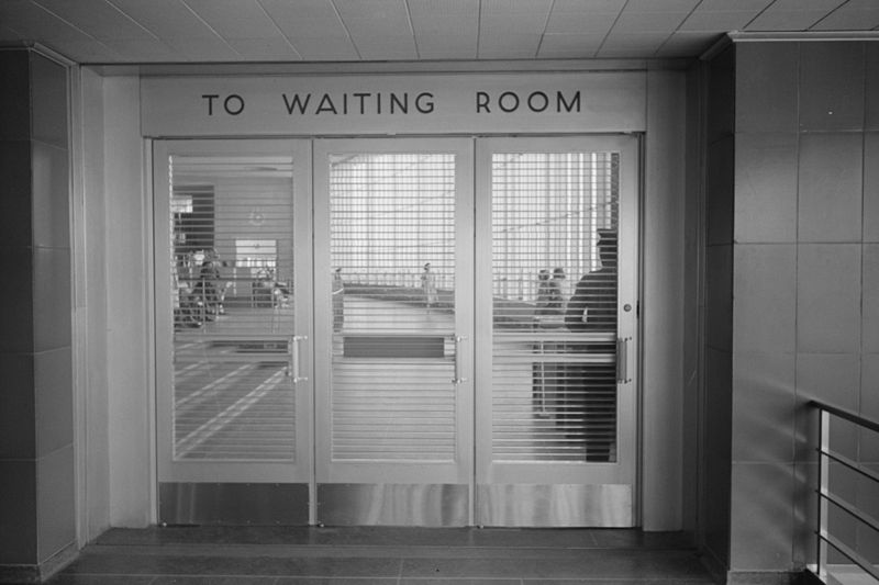 File:Washington National Airport 1941 LOC fsa.8a36239.jpg