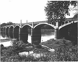 Watsontown Sungai Bridge.jpg