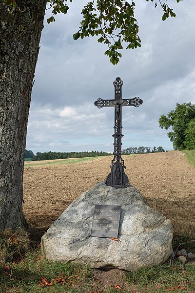 File:Wegkreuz Bavendorf-Ettmannsschmid-9990.jpg