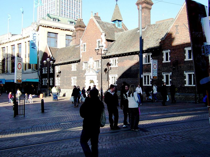 File:Whitgift Almshouses, Croydon DSCF0287.JPG