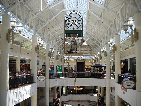 A view of the mall from the third floor near The Grove food court in 2008