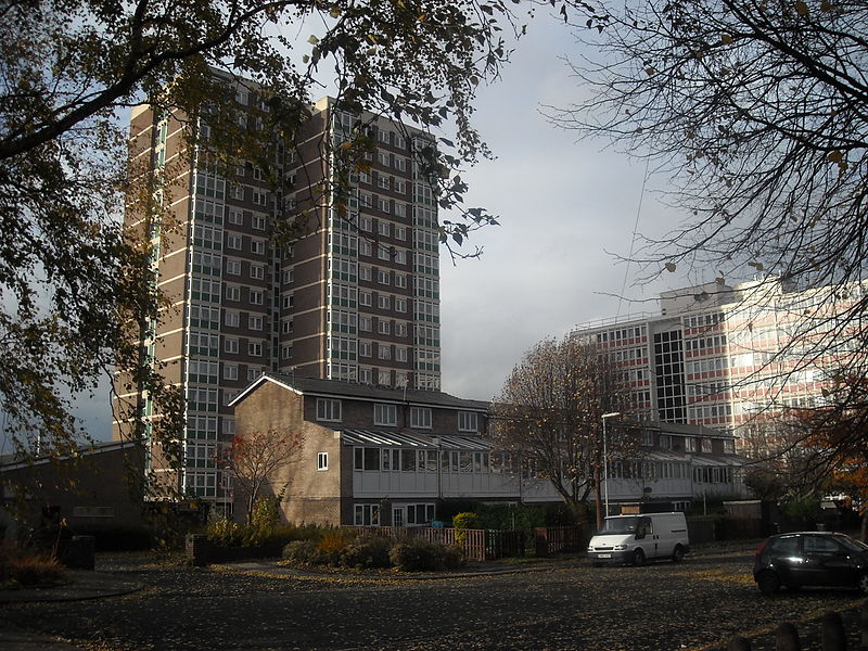 File:Yarwood Drive, Baguley.jpg