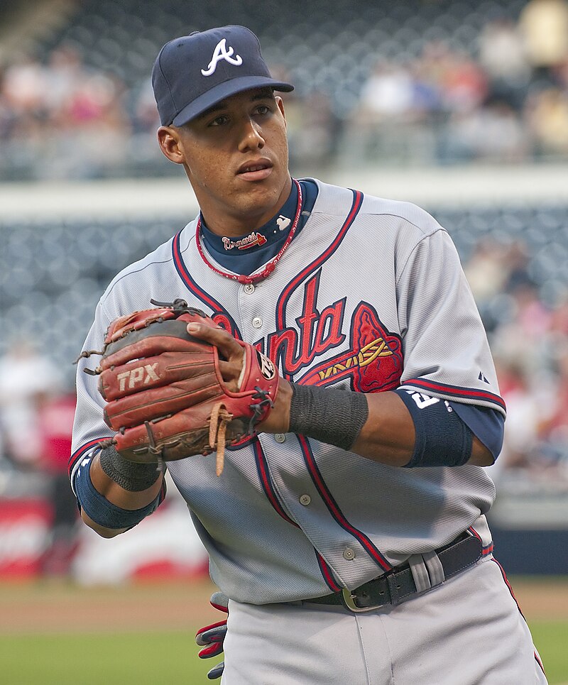 Yunel Escobar - Wikipedia