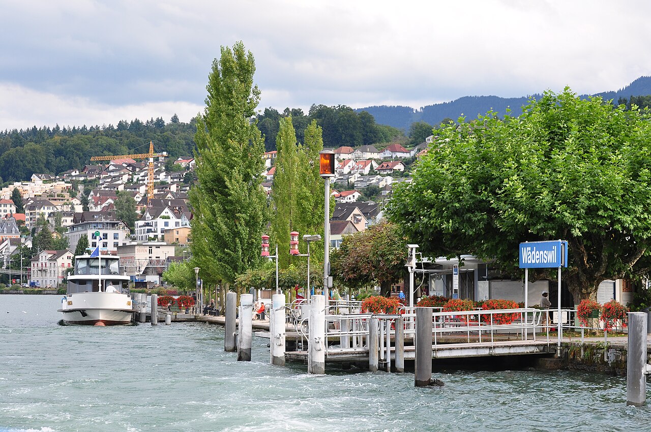 File:Zürichsee - Wädenswil IMG 2654.jpg - Wikipedia