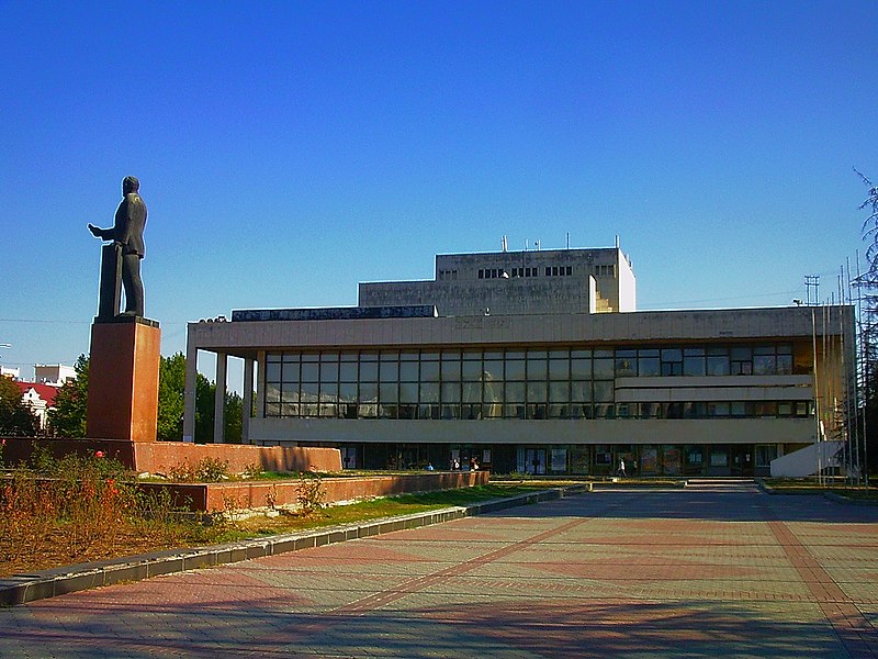 File:Украинский театр - panoramio (1).jpg