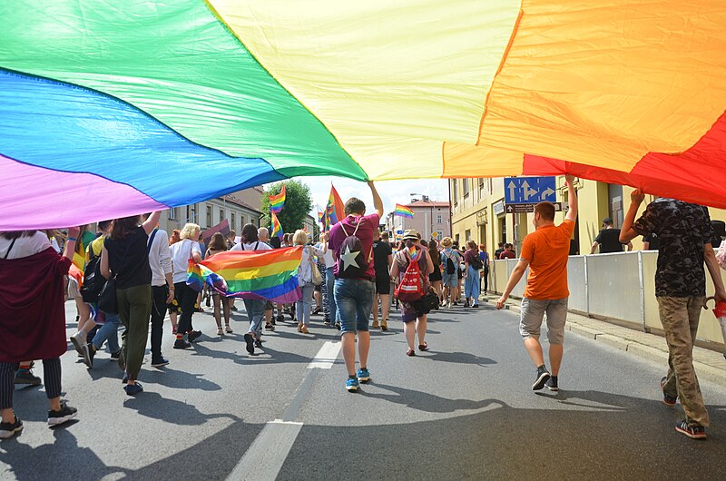 File:02019 1166 Rzeszów Pride.jpg