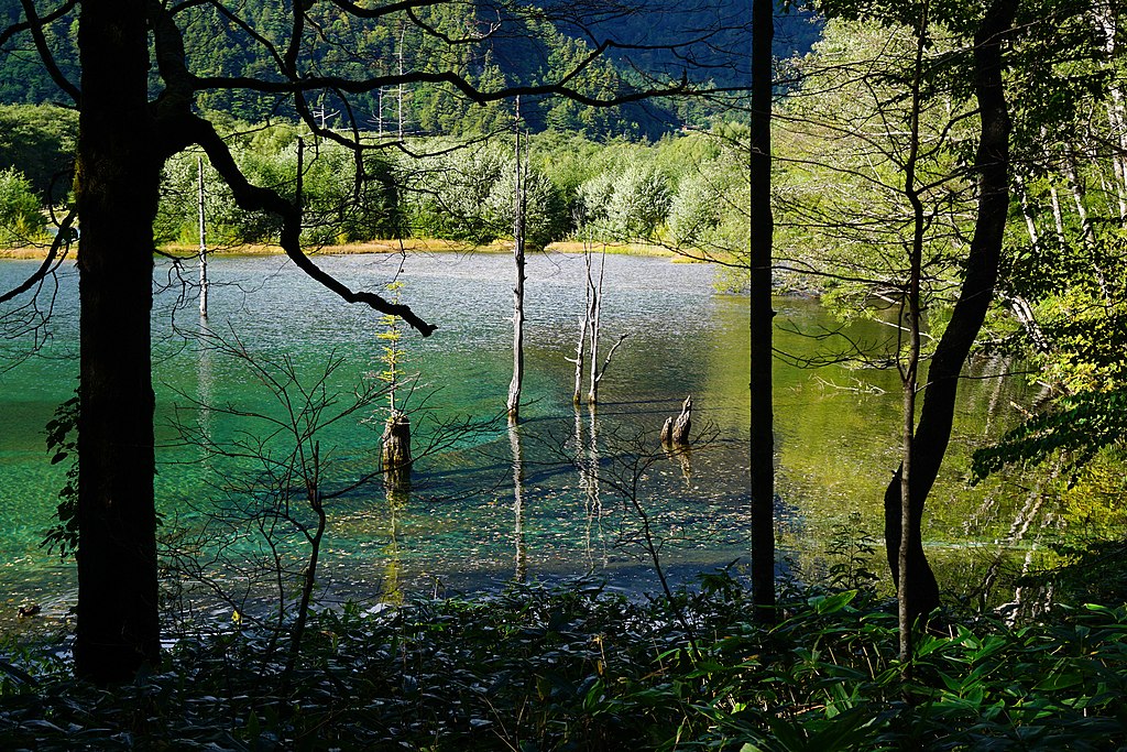 150920 Taisho-ike Kamikochi Japan04n