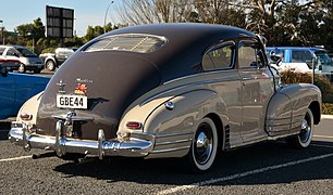 1942 Chevrolet Fleetline (14569218208).jpg