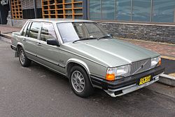 1984 Volvo 760 GLE sedan (27858621516).jpg