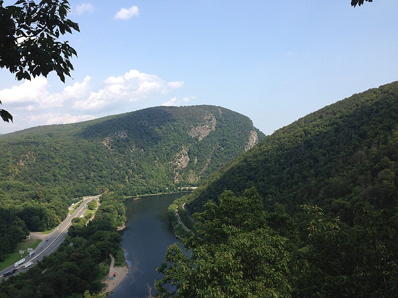 File:2013-08-20 15 11 52 View east towards Mount Tammany and the Delaware Water Gap from along the Appalachian Trail at around 800 feet ascending Mount Minsi in the Pennsylvania section of Delaware Water Gap National Recreation Area.jpg