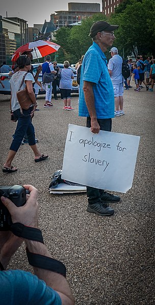 File:2017.08.13 Charlottesville Candlelight Vigil, Washington, DC USA 8047 (36158155280).jpg