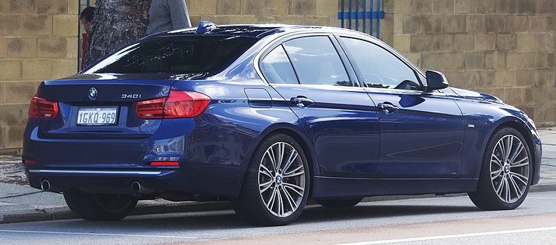 File:2017 BMW 340i (F30 LCI) Luxury Line sedan (2018-07-30) 02.jpg