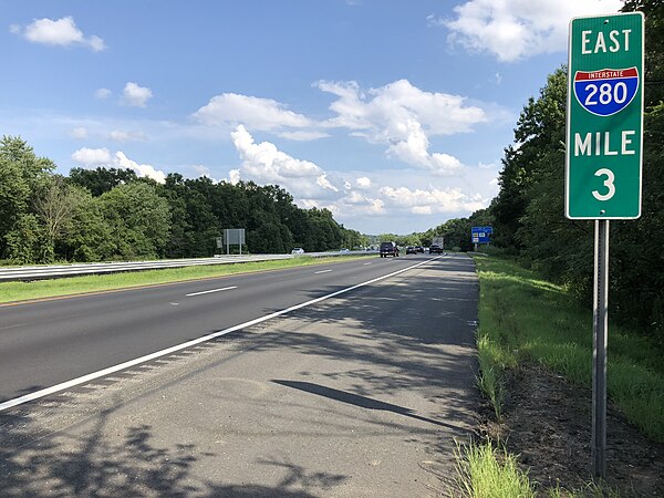 Interstate 280 eastbound in East Hanover