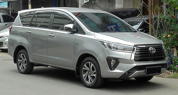 Image: 2020 Toyota Kijang Innova 2.0 V TGN140R (20220106)