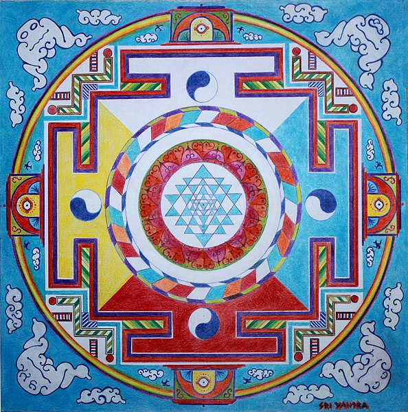 File:2021 Henrique Matos Mandala Sri Yantra 02.jpg