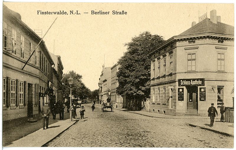File:20696-Finsterwalde-1917-Berliner Straße-Brück & Sohn Kunstverlag.jpg