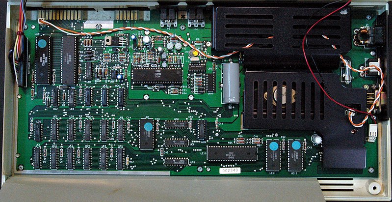 File:4860 - VIC-20 Mainboard.JPG