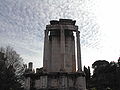 tempio di Vesta presso la casa delle Vestali