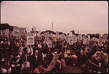 Lake Shore Drive Senior Citizens March (July 1973). A SENIOR CITIZENS' MARCH TO PROTEST INFLATION, UNEMPLOYMENT AND HIGH TAXES STOPPED ALONG LAKE SHORE DRIVE IN CHICAGO... - NARA - 556256.jpg