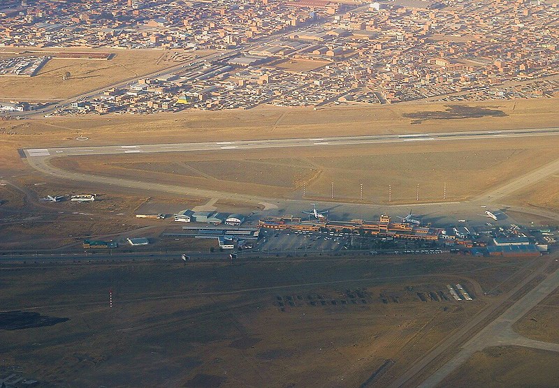 File:Airport La Paz - El Alto (John F. Kennedy) (LPB - SLLP) 2005.07.20.jpg