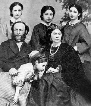 Ajvasovskij med sin første kone, Julia, og deres fire døtre