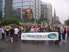 Alex Munter mayoral campaign at the 2006 parade (Munter can be seen at far left)