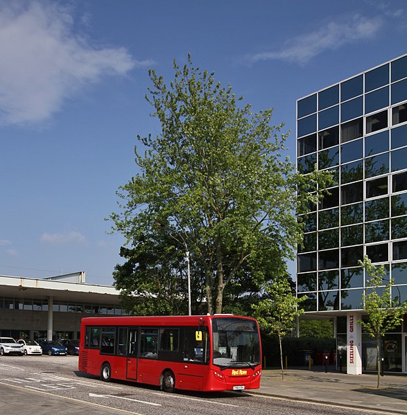 File:AlexanderDennis Enviro200 YX61 FZH MiltonKeynes.jpg