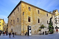 Antiguo hospital de Santa María (Lleida).jpg