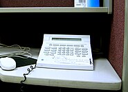 Aspect Tel-set telephone call centre.jpg