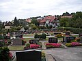 Blick über den Friedhof in Bahnbrücken Richtung Westen