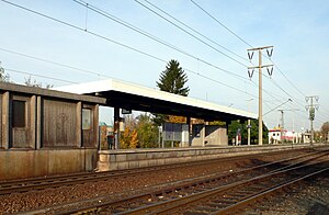 Pulau platform dengan kanopi