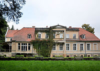 Barzkowice palac.jpg