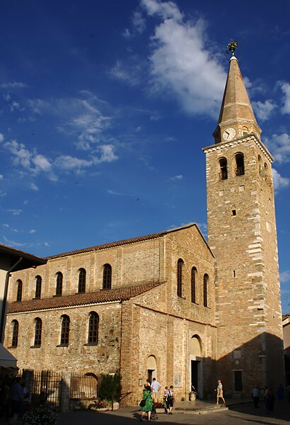 How to get to Basilica Di Sant'Eufemia with public transit - About the place
