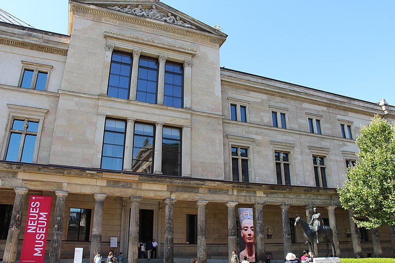 File:Berlin - Neues Museum (1).jpg