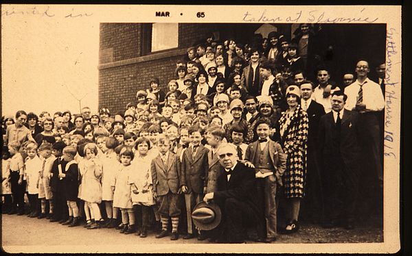 Bohemian immigrant youth at the Lessie Bates Davis Neighborhood House in 1918 in East St. Louis, Illinois