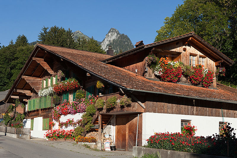 File:Boltigen-Simmentalerhaus.jpg