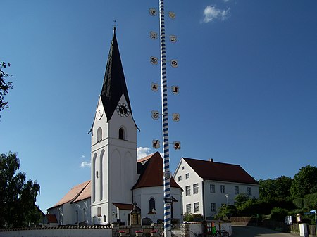 Bruckberg Attenhausen Kirche Sankt Stephan