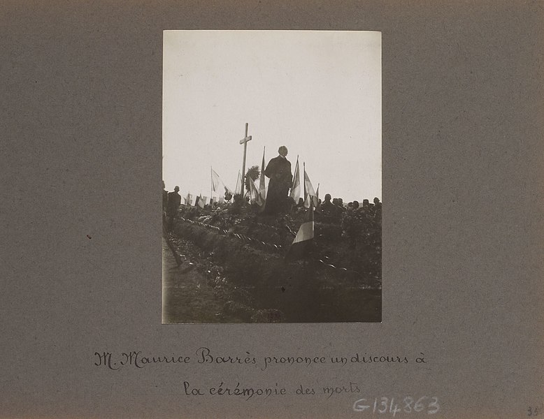 File:Cérémonie des morts à Gerbéviller.jpg