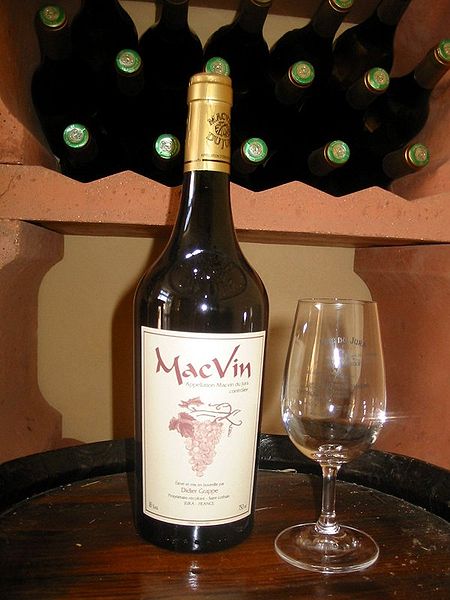 File:Caveau macvin 2.jpg