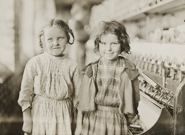 Child workers at Tifton Cotton Mills, 1909. Photographed by Lewis Hine.